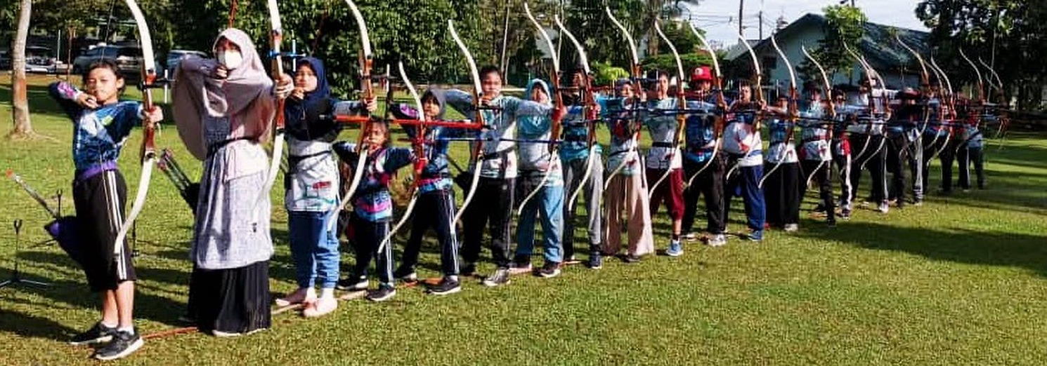 Latihan Lapangan Luas